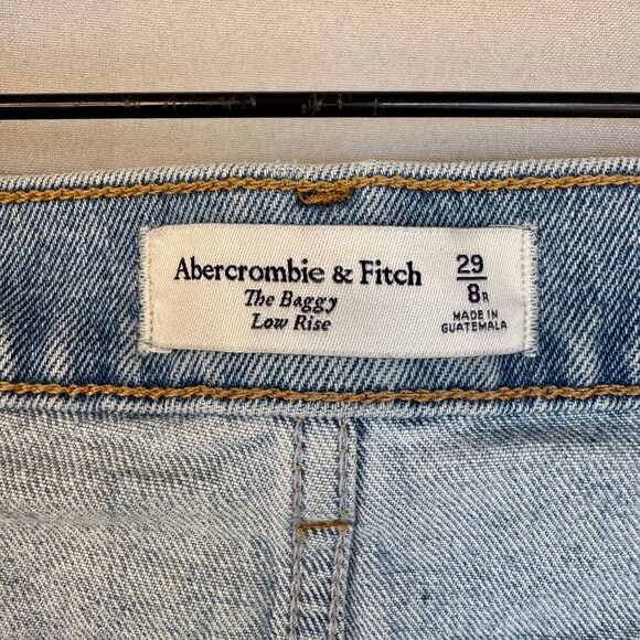 Abercrombie & Fitch Low Rise Baggy Light Blue Straight Leg Single Cuff Jeans - Picture 9 of 16
